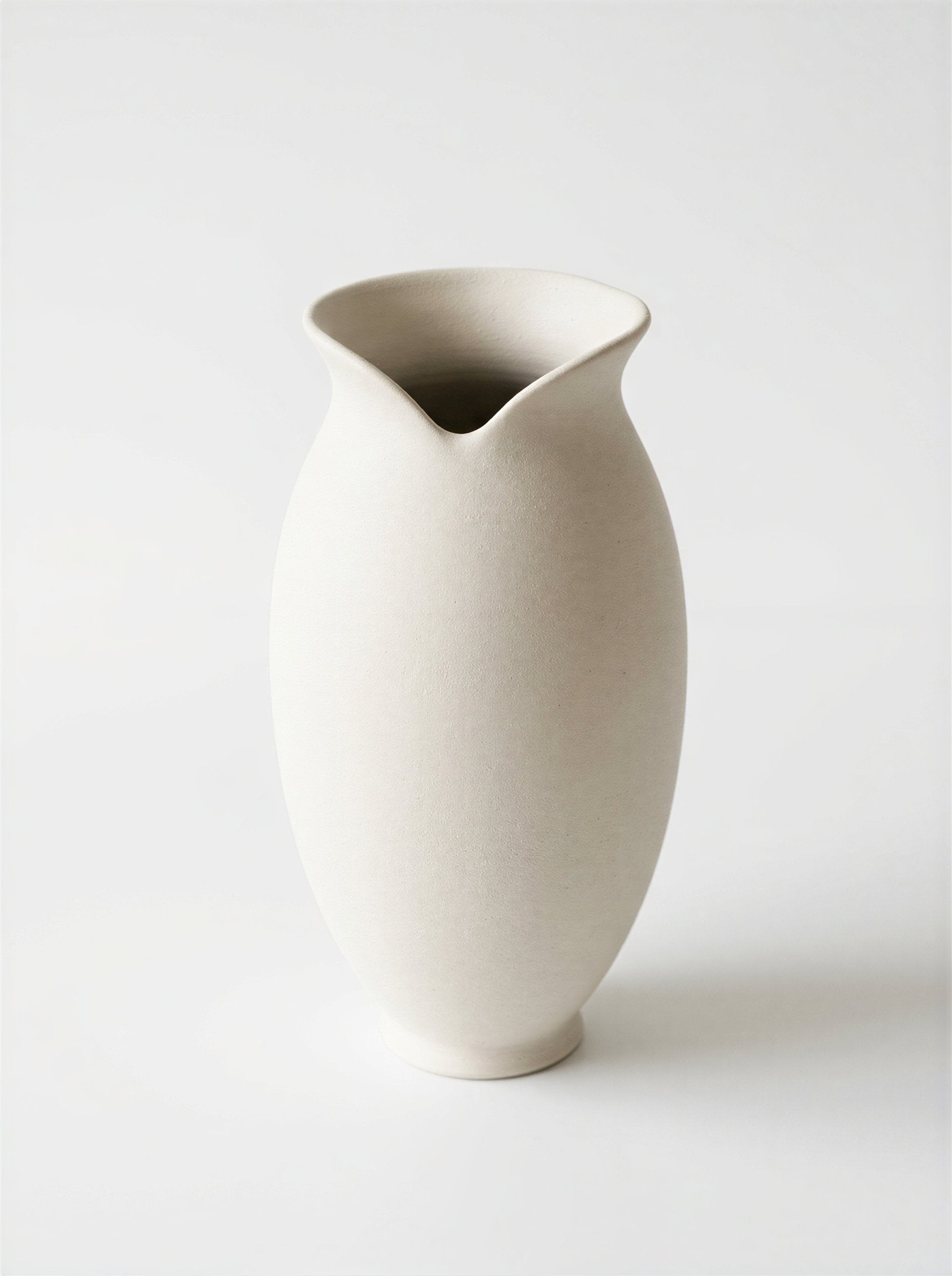 Avayah Vase - Image 1